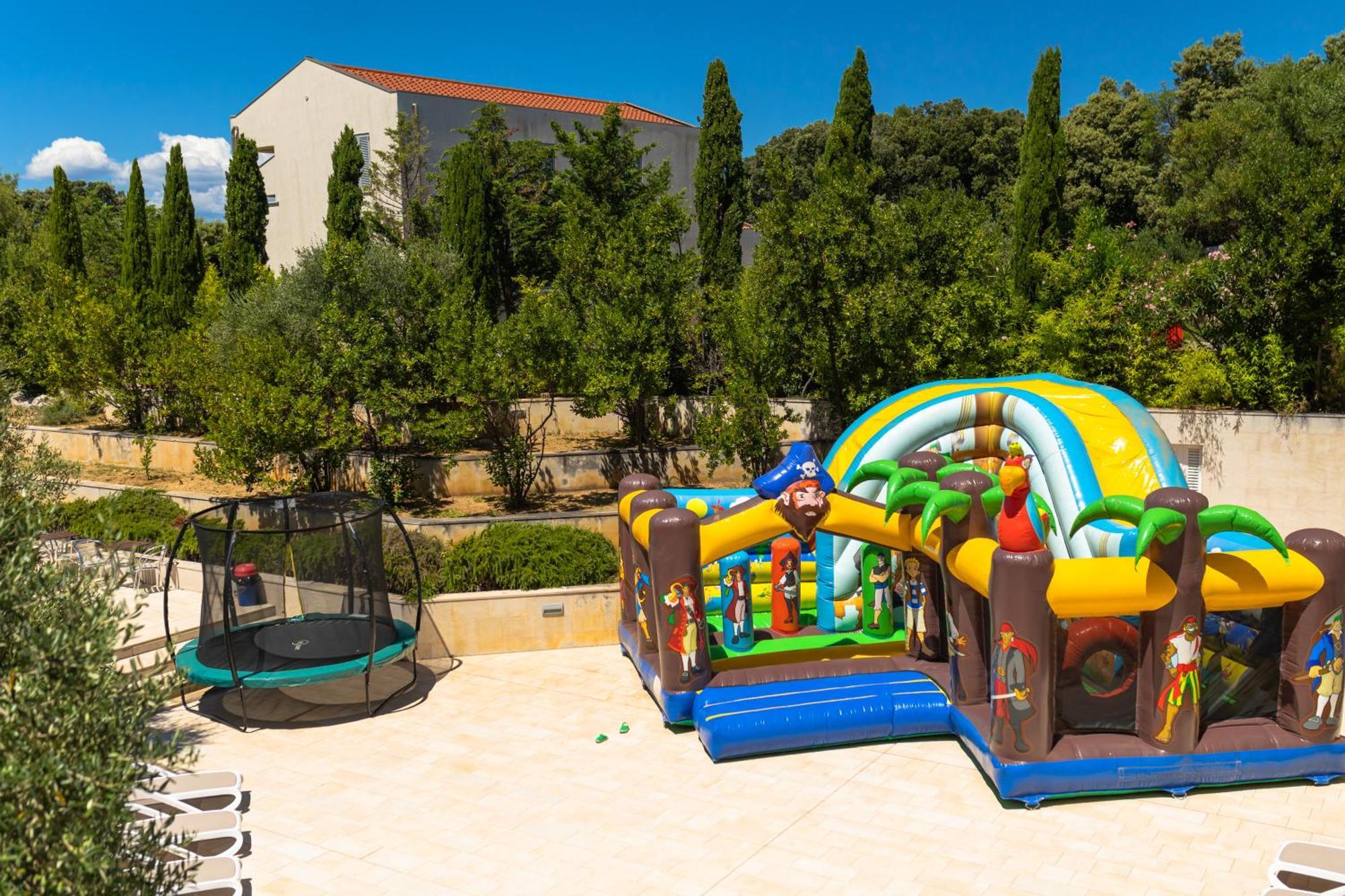Family Hotel La Luna Lun  Buitenkant foto